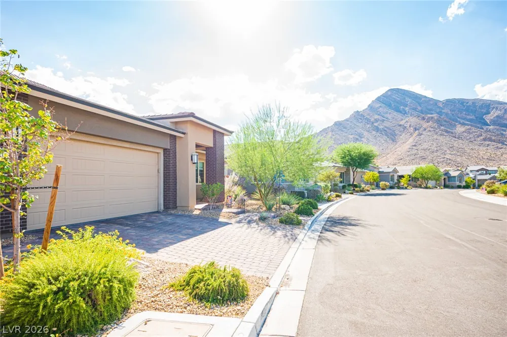11113 Black Fire Opal Drive Las Vegas, NV 89138
