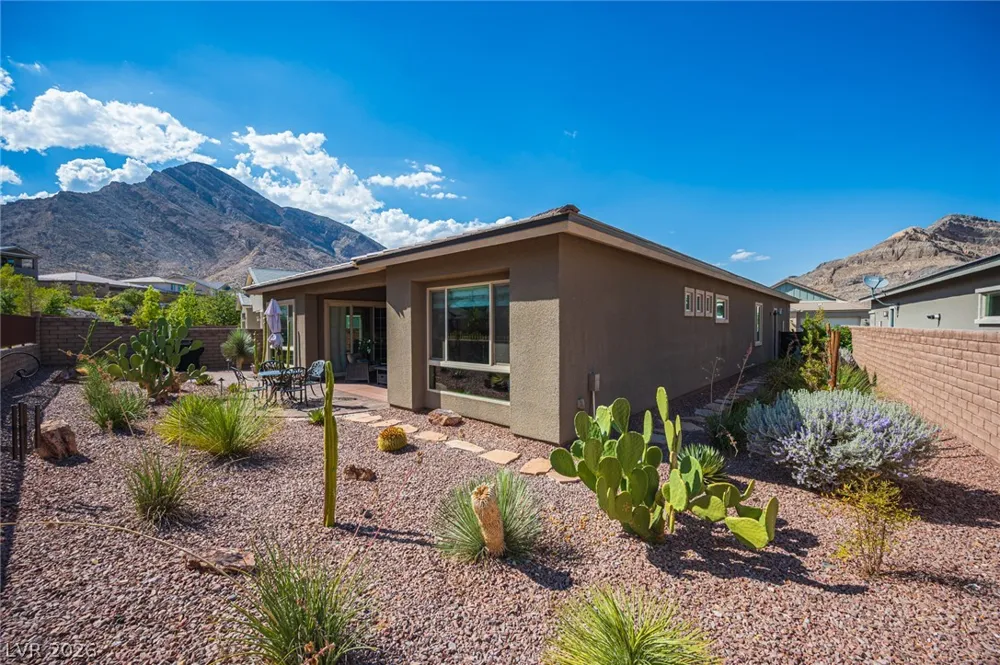 11113 Black Fire Opal Drive Las Vegas, NV 89138
