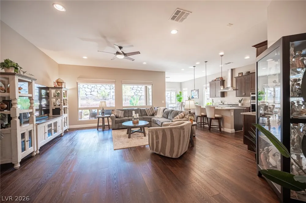 11113 Black Fire Opal Drive Las Vegas, NV 89138