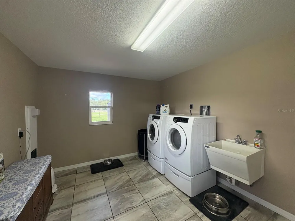 6580 PRAIRIE JUNCTION TRAIL Sarasota, FL 34241