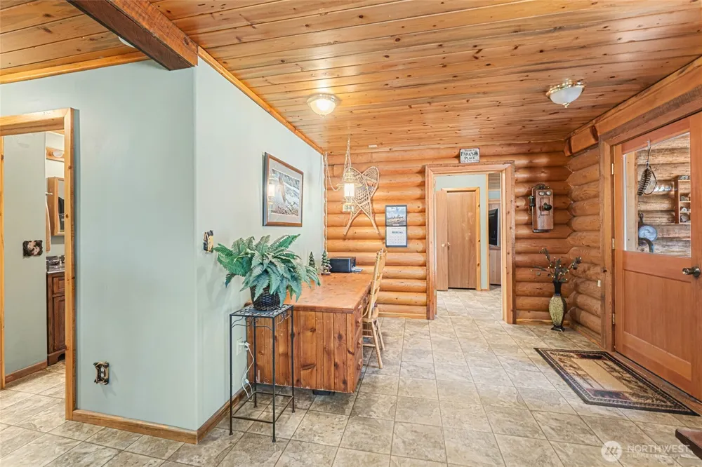 49 Lilly Creek Road Republic, WA 99166
