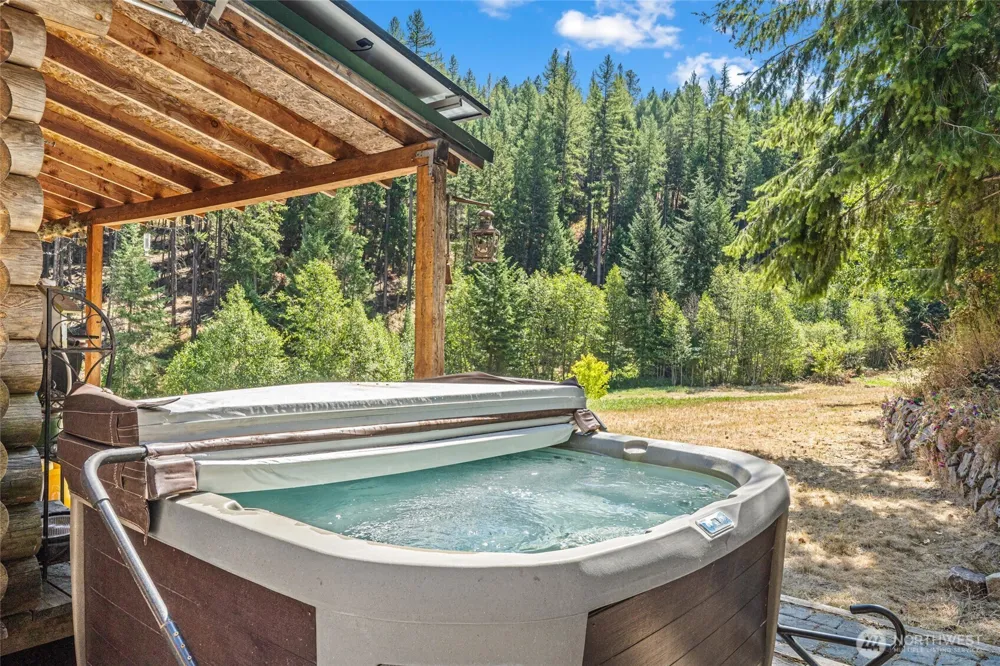 49 Lilly Creek Road Republic, WA 99166