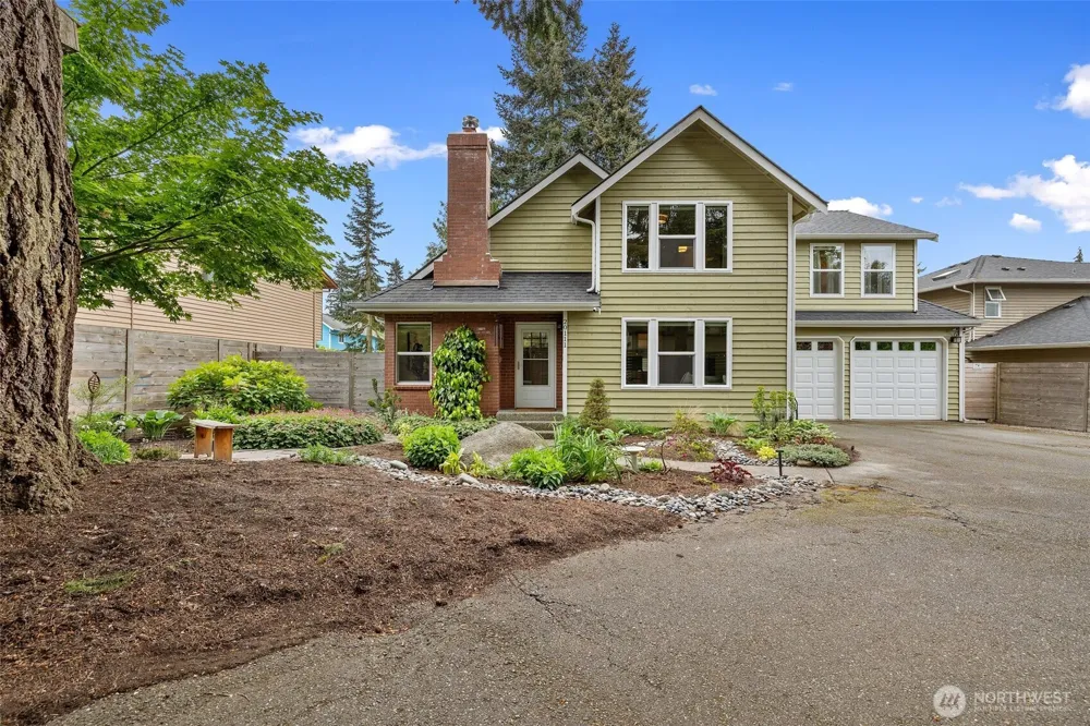20111 Dayton Avenue Shoreline, WA 98133