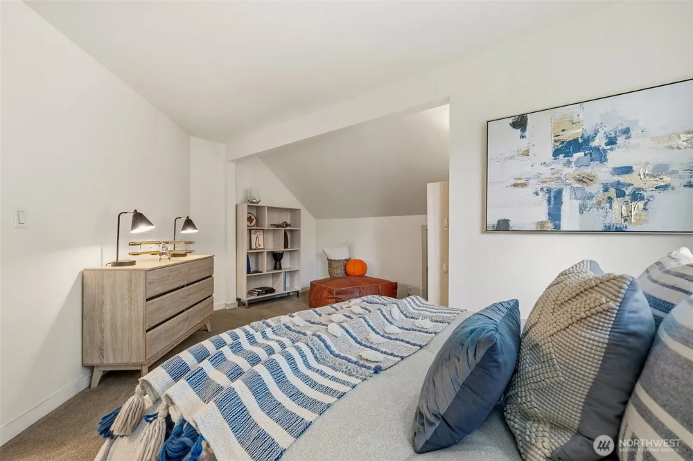 20111 Dayton Avenue Shoreline, WA 98133