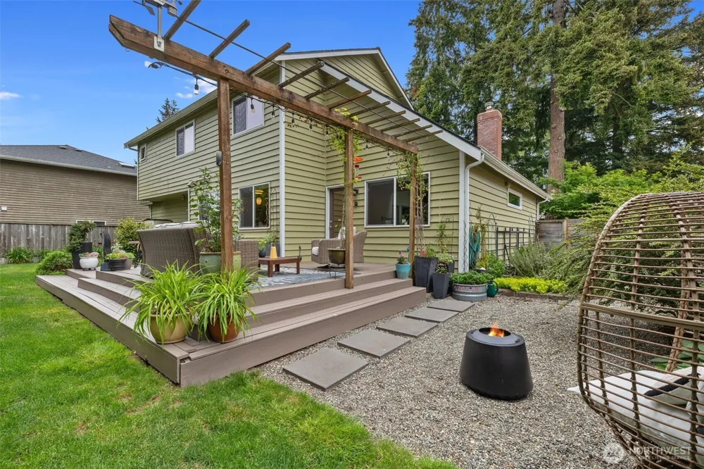 20111 Dayton Avenue Shoreline, WA 98133