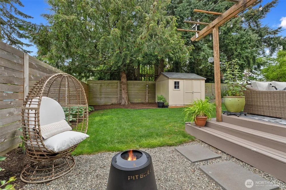 20111 Dayton Avenue Shoreline, WA 98133