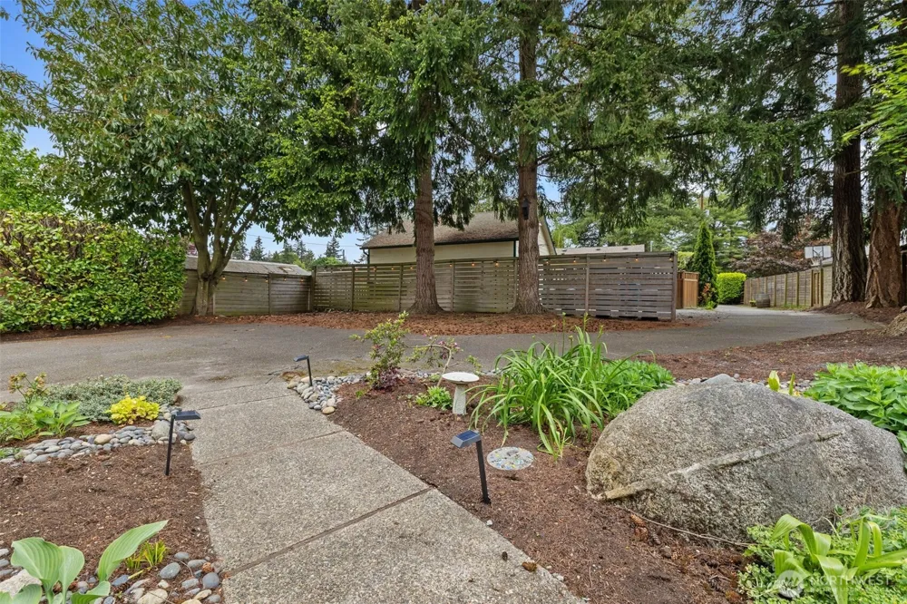 20111 Dayton Avenue Shoreline, WA 98133