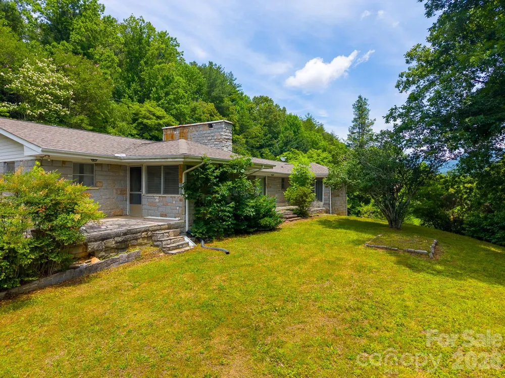 222 Mitchell Mountain Road Bryson City, NC 28713