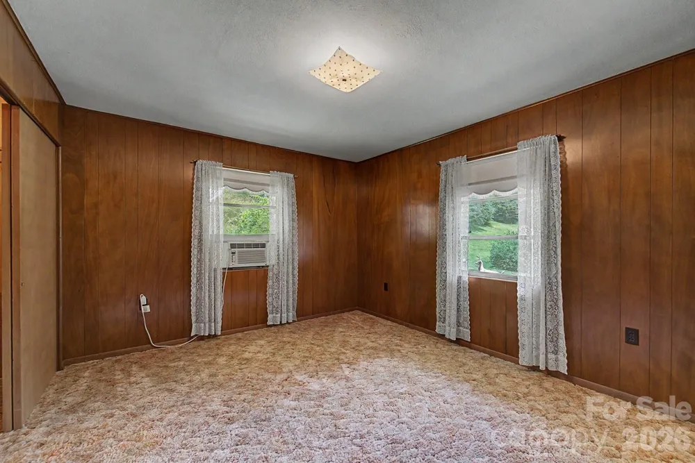222 Mitchell Mountain Road Bryson City, NC 28713