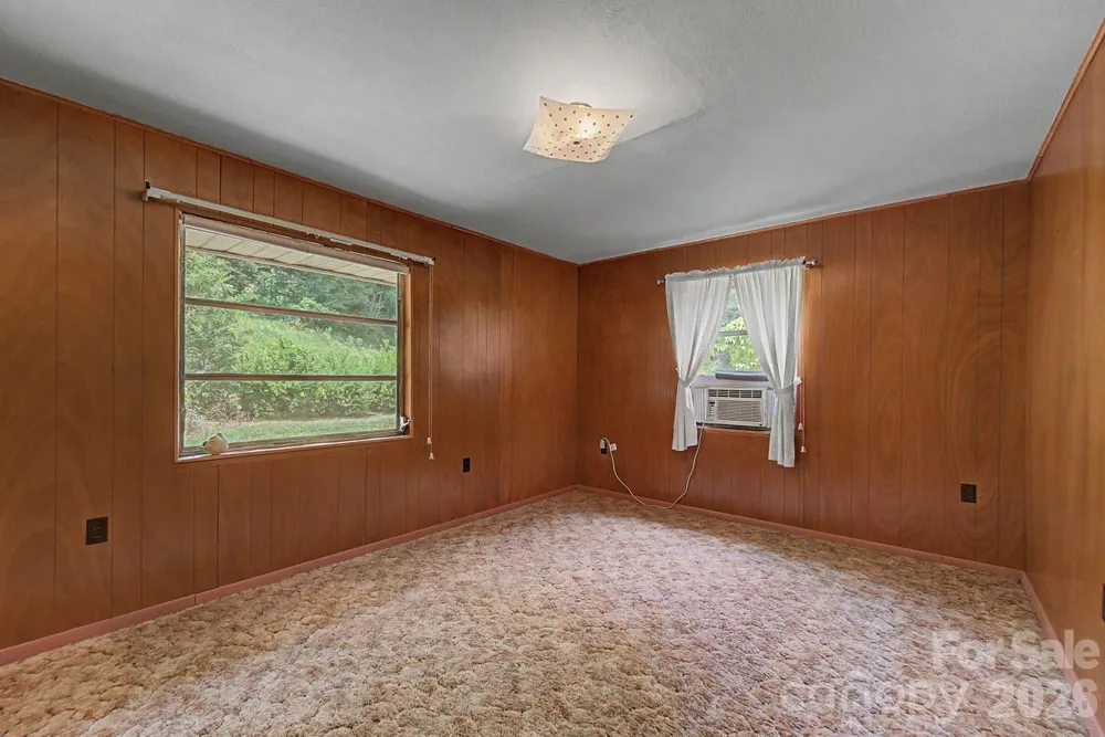 222 Mitchell Mountain Road Bryson City, NC 28713