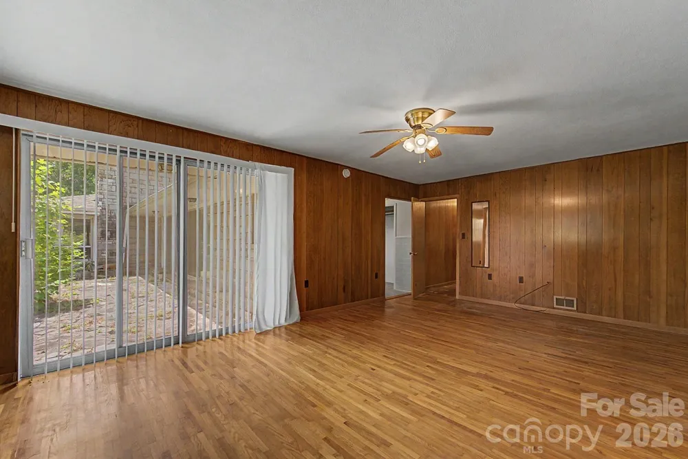 222 Mitchell Mountain Road Bryson City, NC 28713
