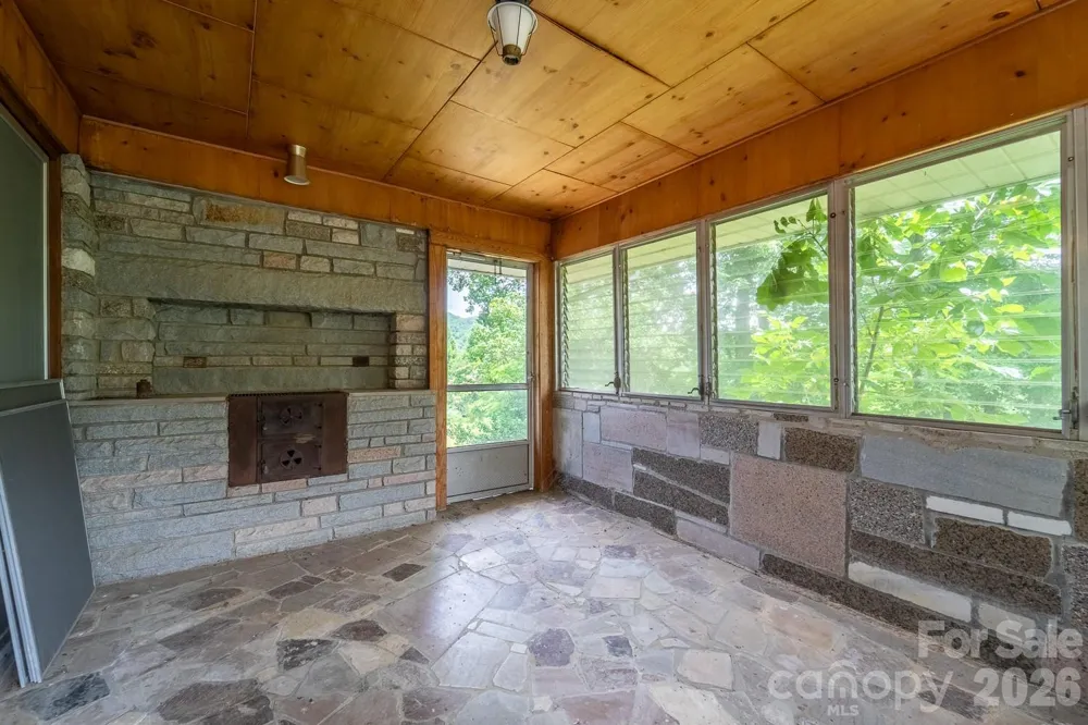 222 Mitchell Mountain Road Bryson City, NC 28713