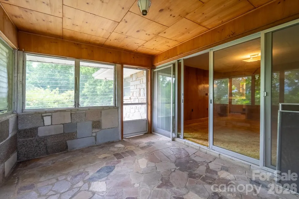 222 Mitchell Mountain Road Bryson City, NC 28713