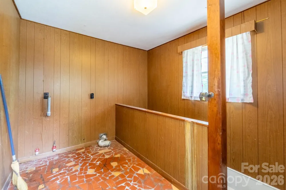 222 Mitchell Mountain Road Bryson City, NC 28713