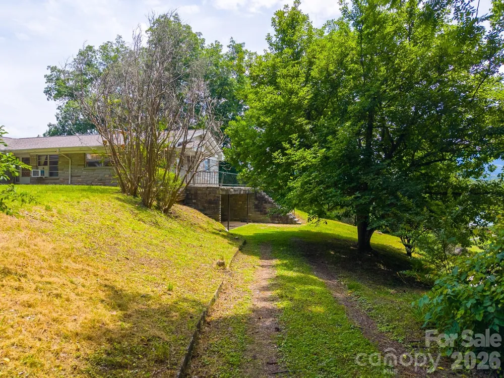 222 Mitchell Mountain Road Bryson City, NC 28713
