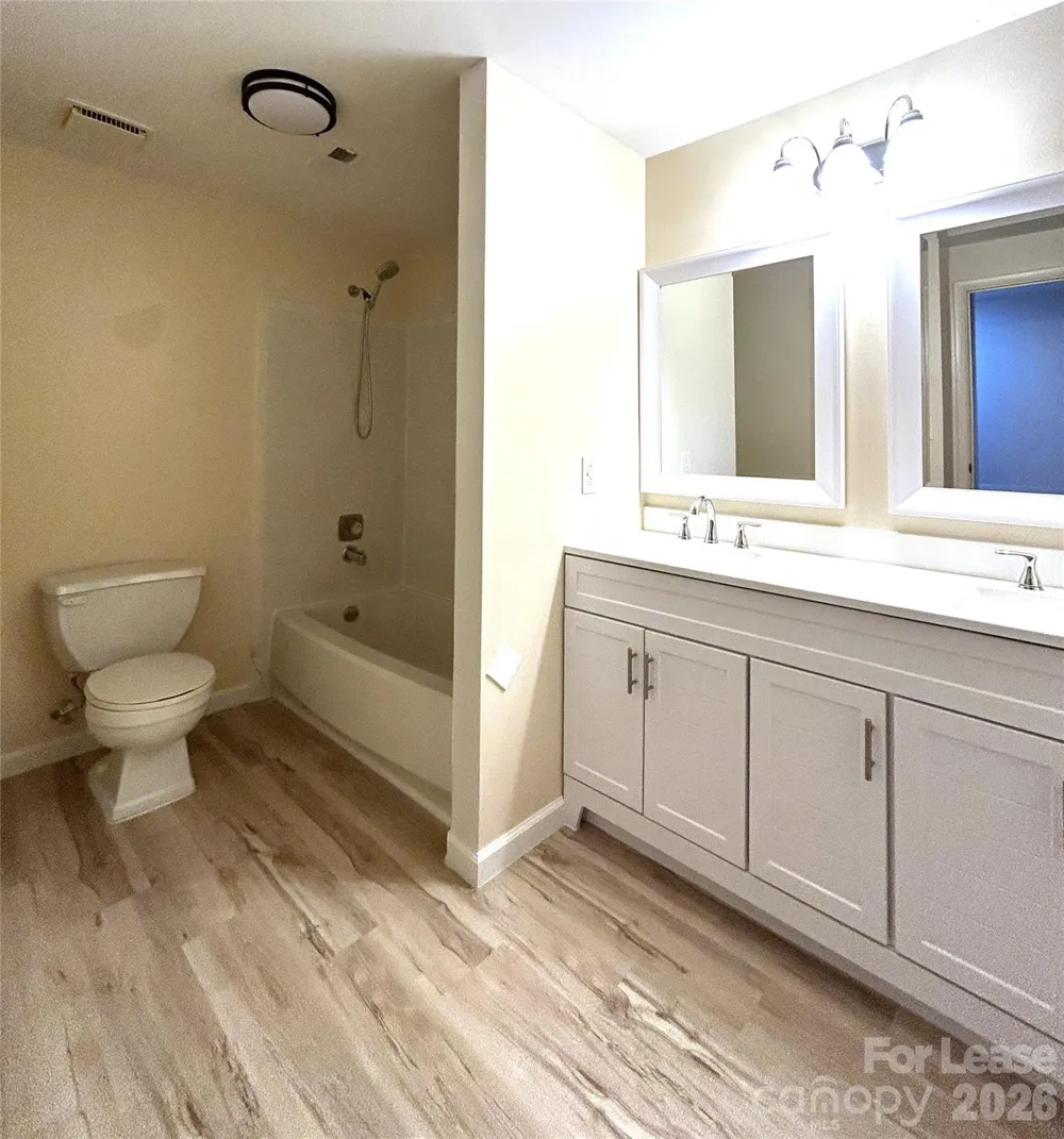 1725 Van Dyke Drive Charlotte, NC 28213