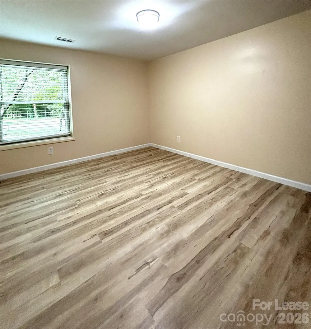 1725 Van Dyke Drive Charlotte, NC 28213