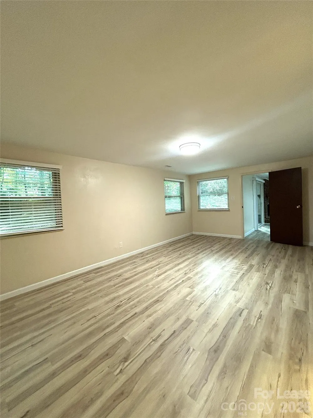 1725 Van Dyke Drive Charlotte, NC 28213