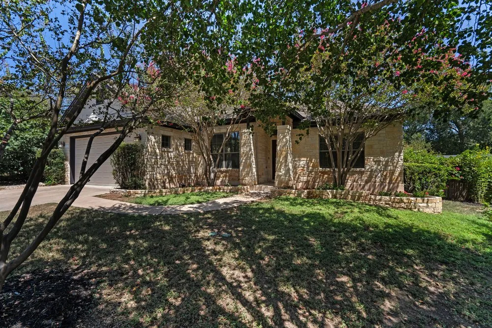 15204 Falcon Drive Austin, TX 78734