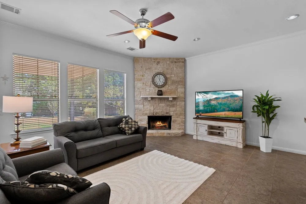 15204 Falcon Drive Austin, TX 78734