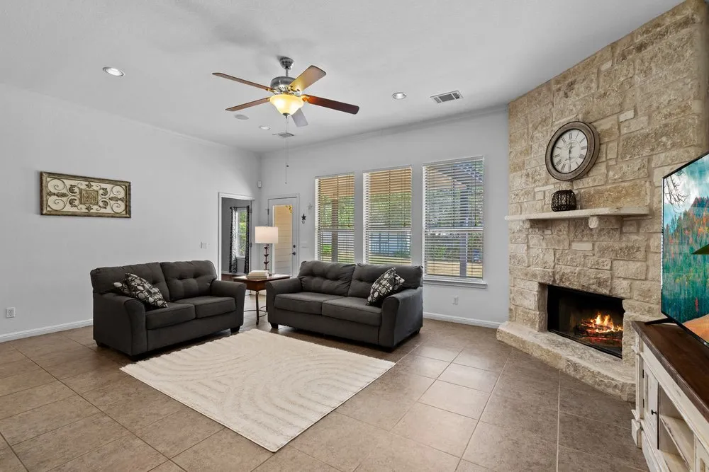 15204 Falcon Drive Austin, TX 78734