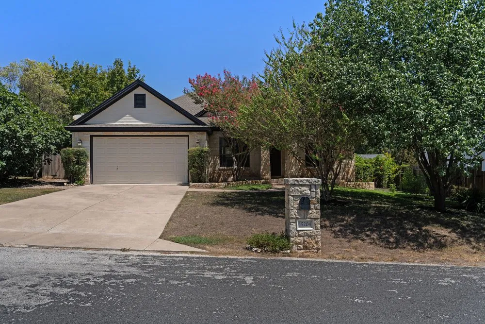 15204 Falcon Drive Austin, TX 78734