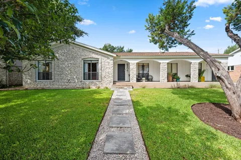 6206 Highland Hills Drive