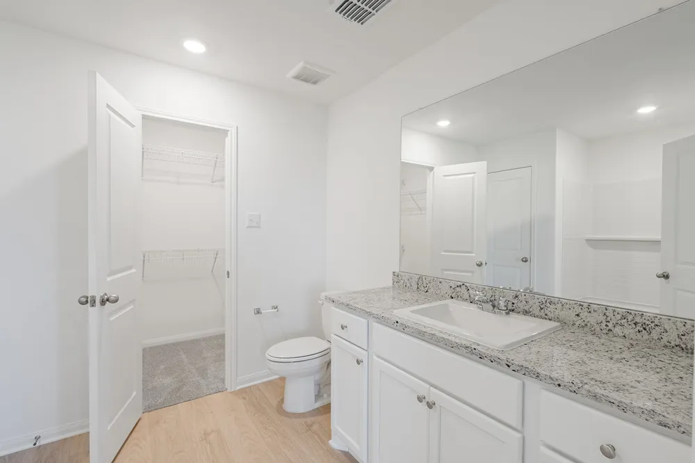115 Wirepass Crest Jarrell, TX 76537