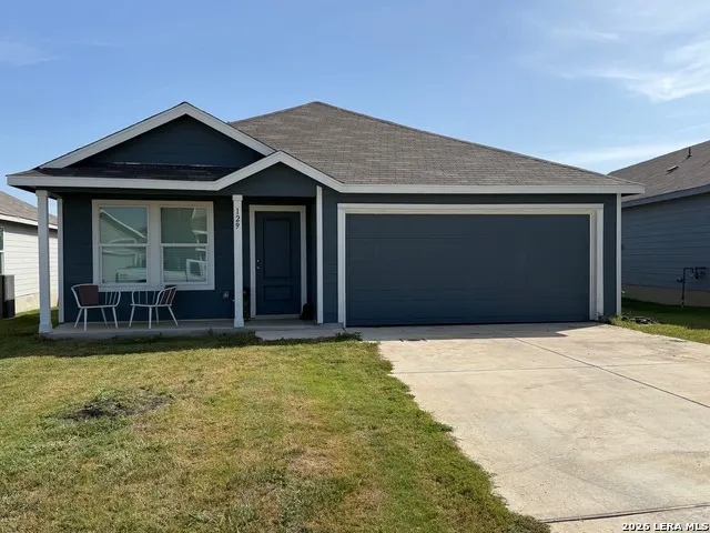 129 Autumn Floresville, TX 78114