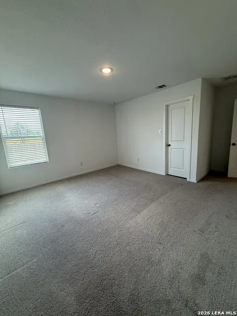 129 Autumn Floresville, TX 78114