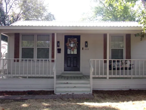 1533 W 6th Street