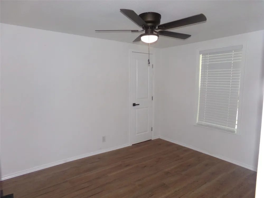 1533 W 6th Street Corsicana, TX 75110