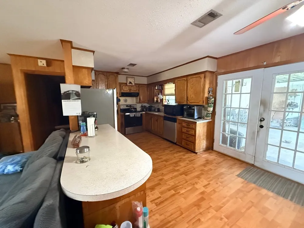 1195 US Highway 96 Pineland, TX 75968