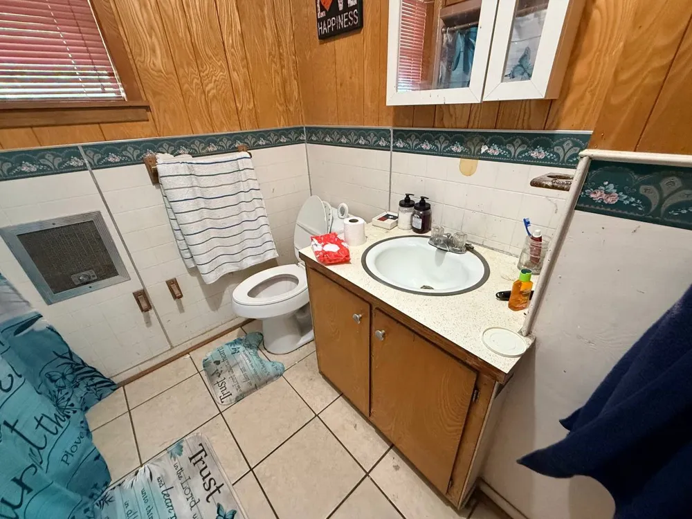 1195 US Highway 96 Pineland, TX 75968