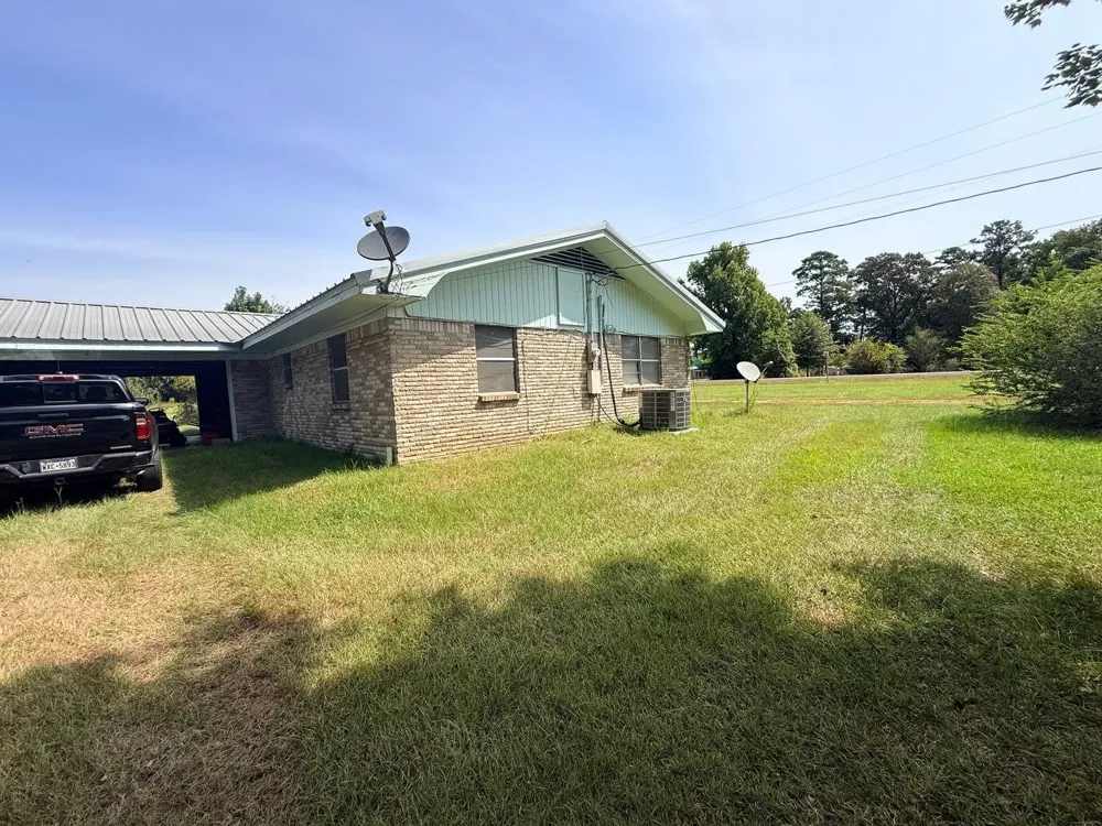 1195 US Highway 96 Pineland, TX 75968