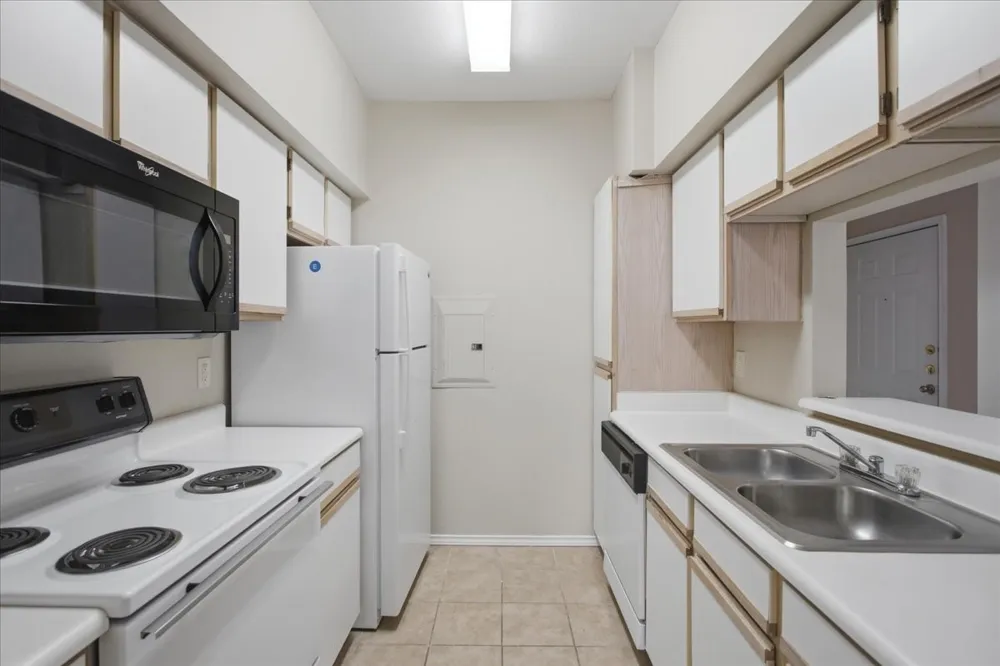 3212 Donnelly Circle #504 Fort Worth, TX 76107