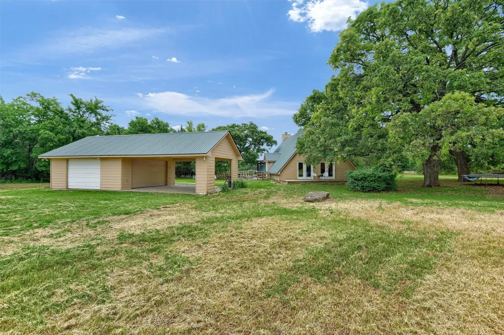 263 Rio Roxo Road Gordonville, TX 76245