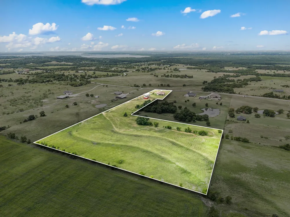 2424 County Road 613 Farmersville, TX 75442