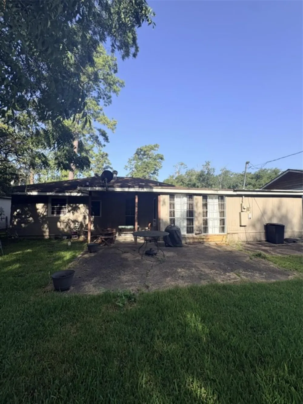 5270 Spencer Drive Beaumont, TX 77708