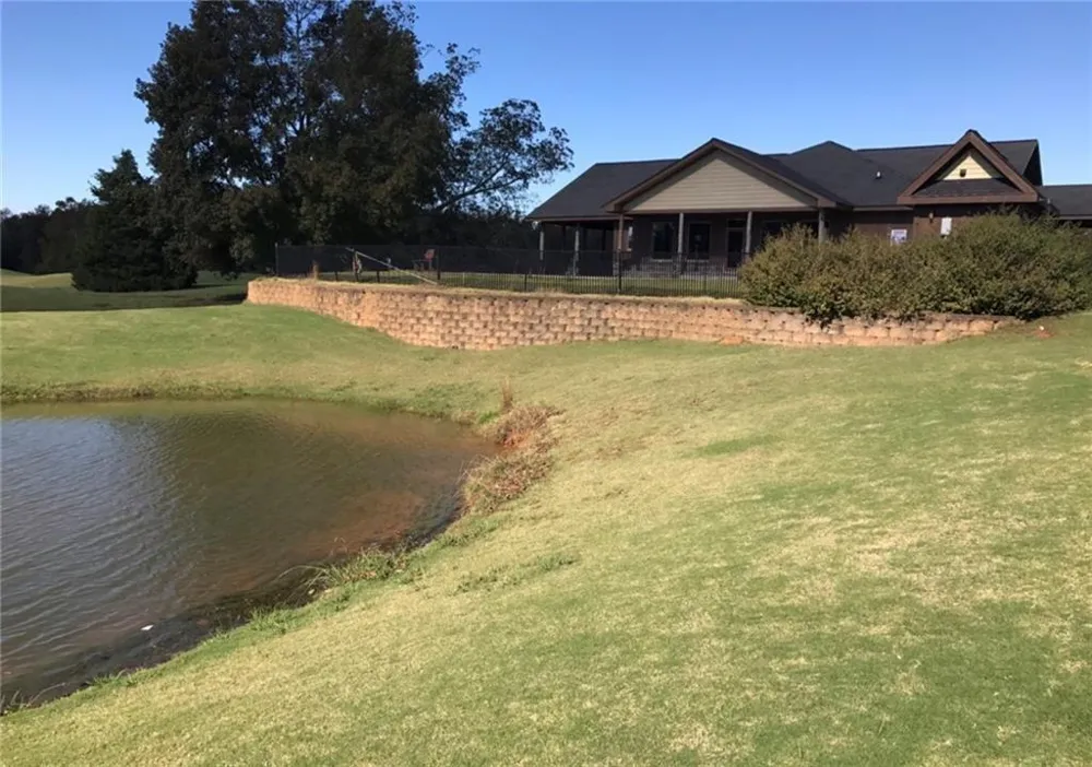 817 Club Drive Commerce, GA 30530