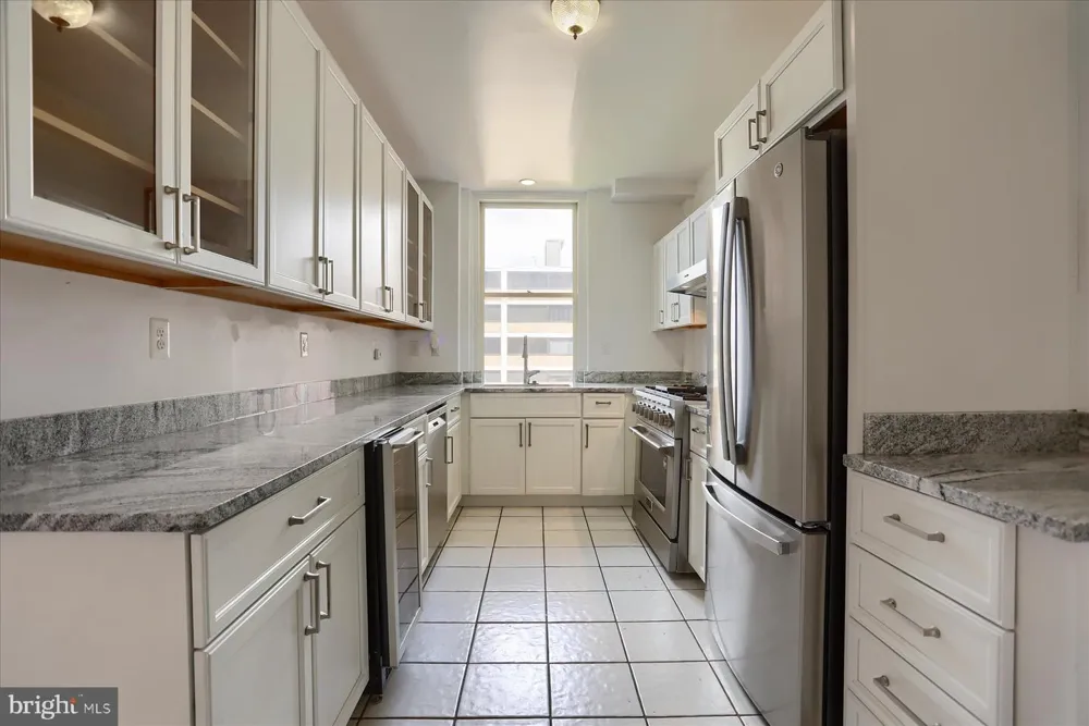 3908 CHARLES STREET #1102 Baltimore, MD 21218