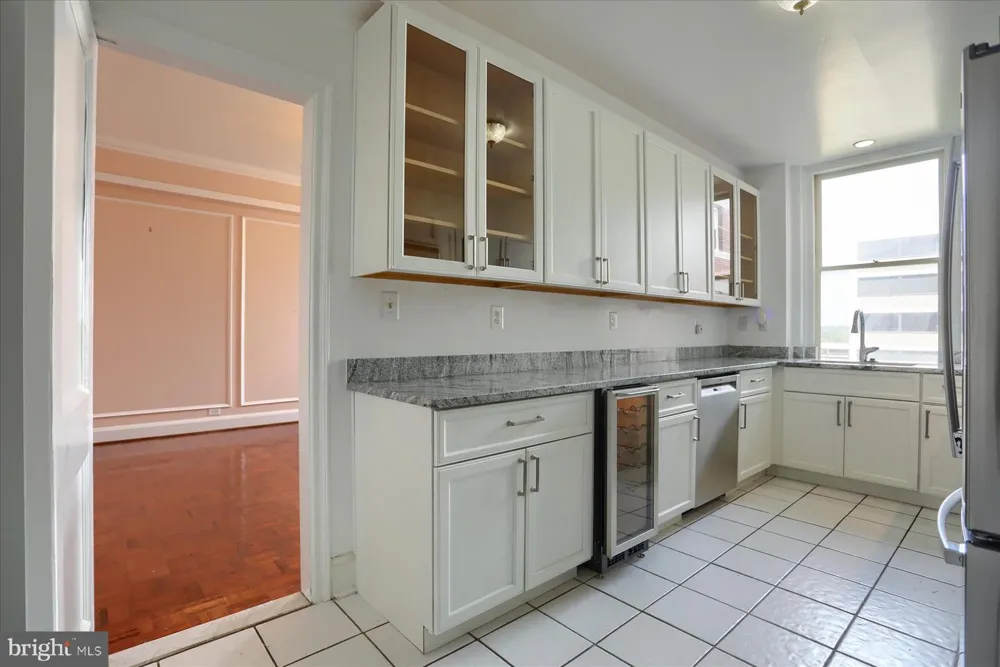 3908 CHARLES STREET #1102 Baltimore, MD 21218