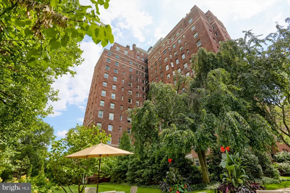 3908 CHARLES STREET #1102 Baltimore, MD 21218