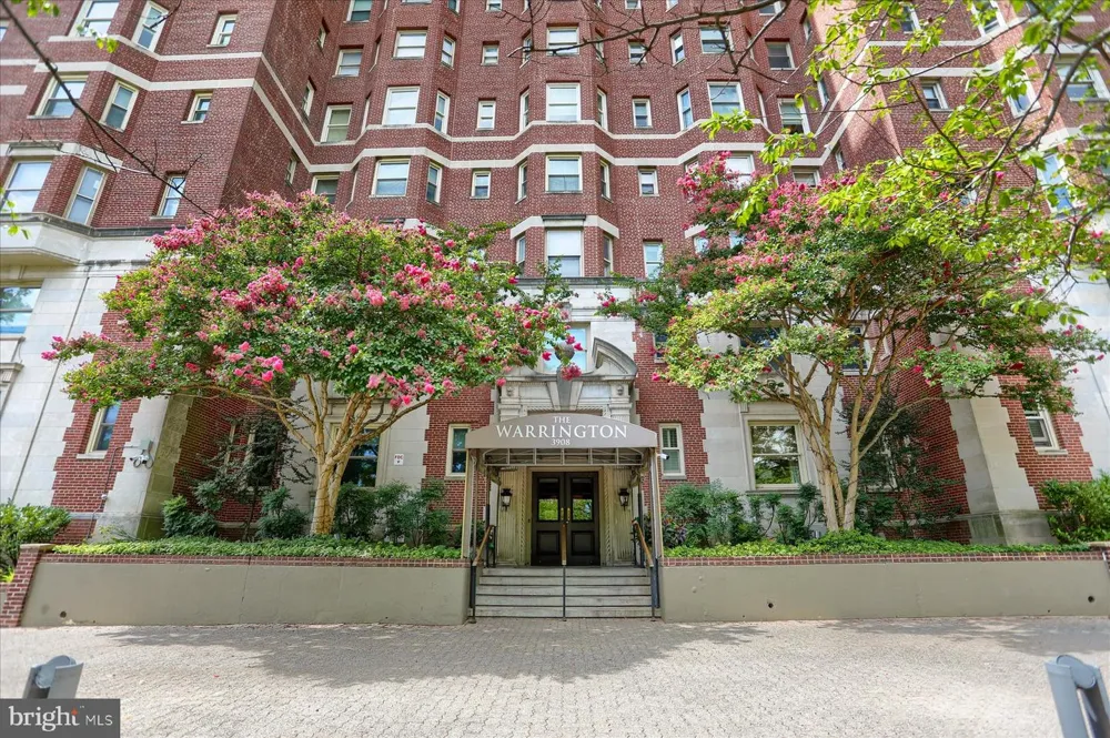 3908 CHARLES STREET #1102 Baltimore, MD 21218