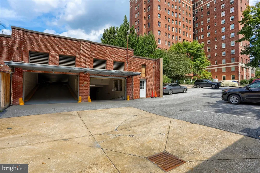 3908 CHARLES STREET #1102 Baltimore, MD 21218