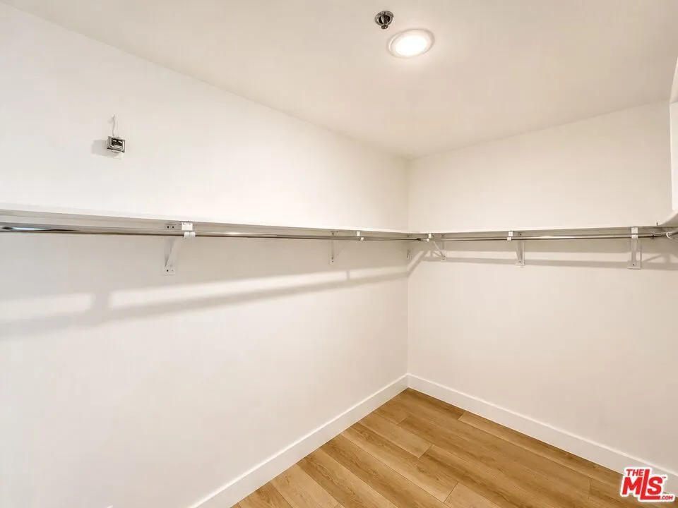 10390 WILSHIRE BOULEVARD #1804 Los Angeles, CA 90024