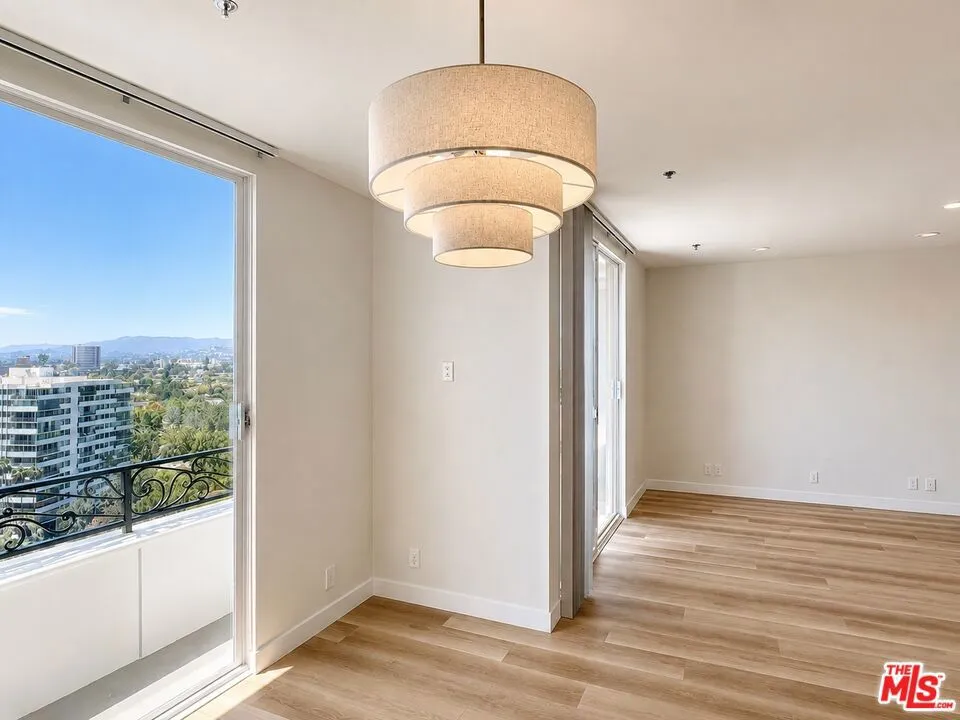 10390 WILSHIRE BOULEVARD #1804 Los Angeles, CA 90024