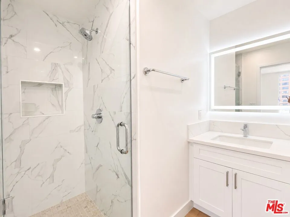 10390 WILSHIRE BOULEVARD #1804 Los Angeles, CA 90024
