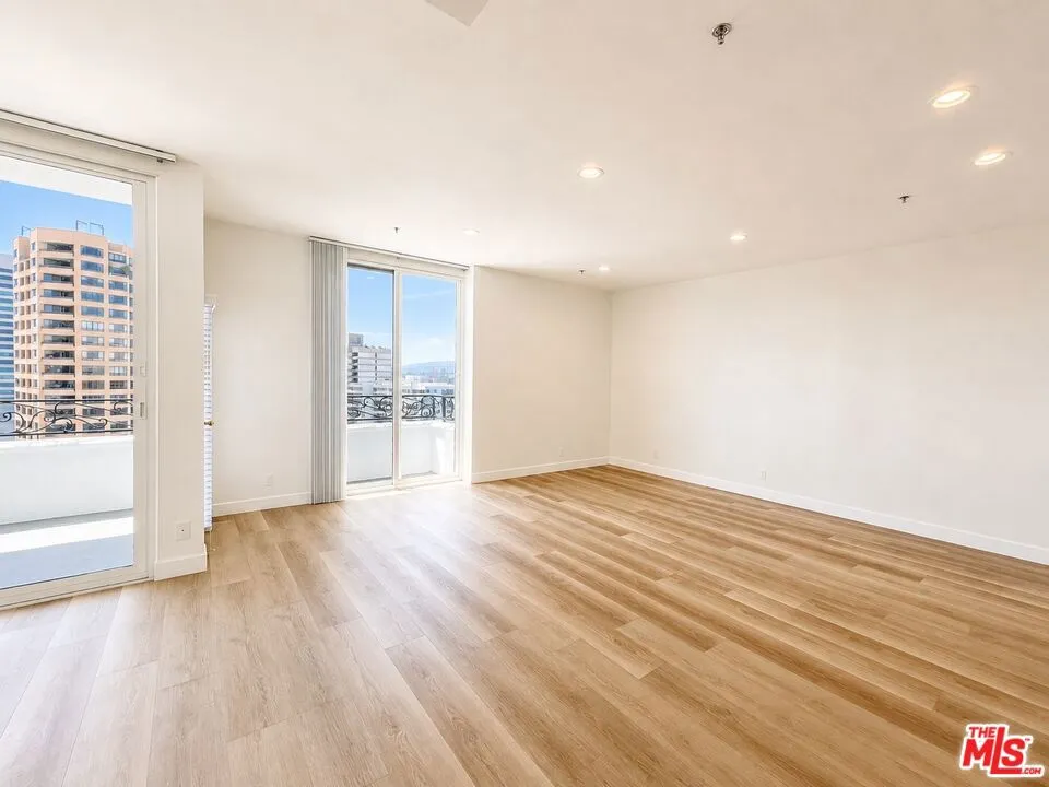 10390 WILSHIRE BOULEVARD #1804 Los Angeles, CA 90024