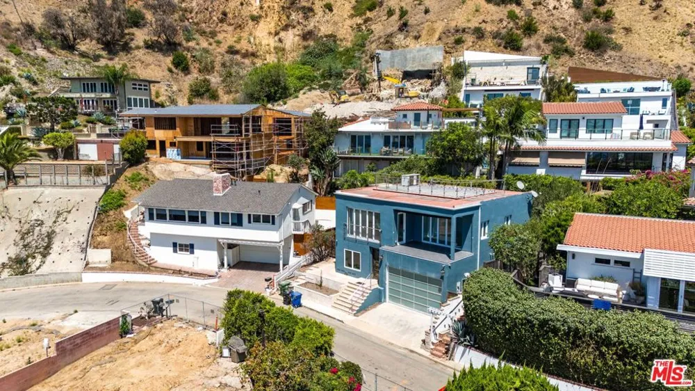 17725 Revello Drive Los Angeles, CA 90272